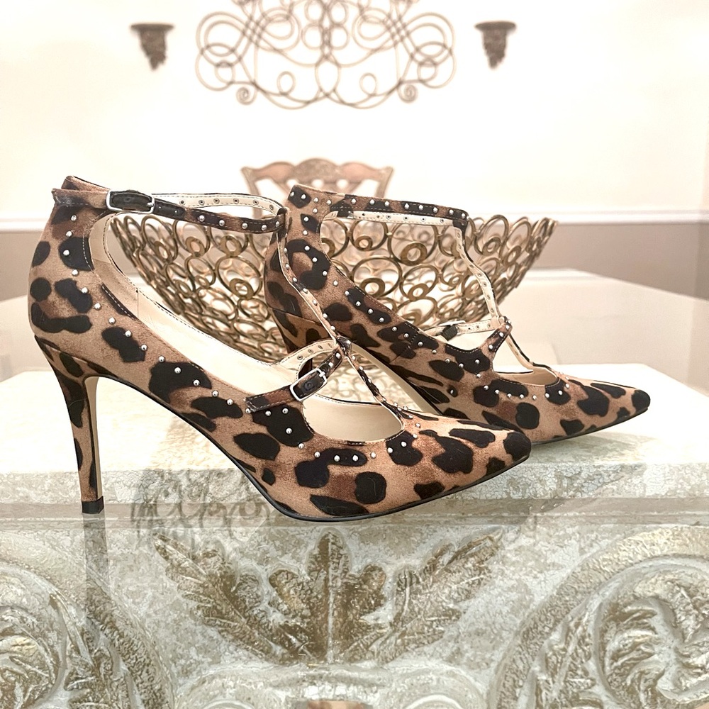 Marc Fisher Studded Leopard Print Shoes. - image 3